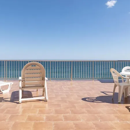 Pleno Sol, 45 Apartment *